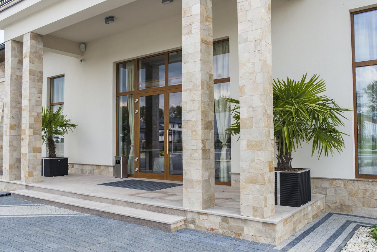 Hotel Aleksandria Siedlce Luaran gambar