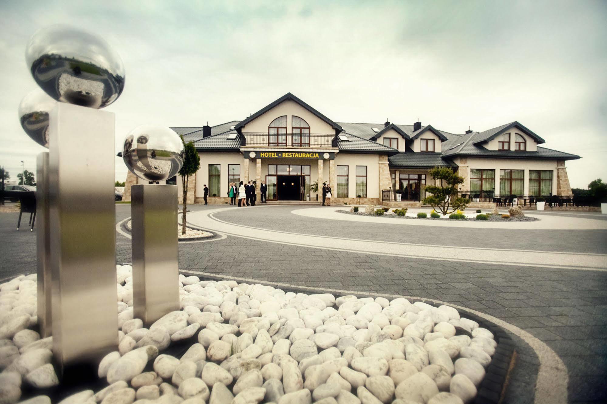 Hotel Aleksandria Siedlce Luaran gambar